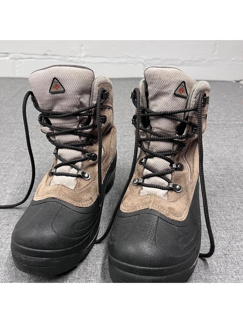 Columbia Women's Cascadian Summit winter boot, tan and black, 9